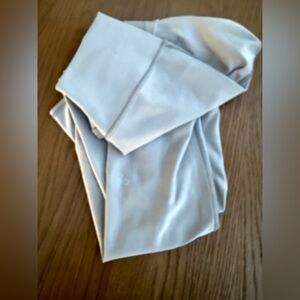 Alo Airlift leggings Light Gray/lavender sz Large $120